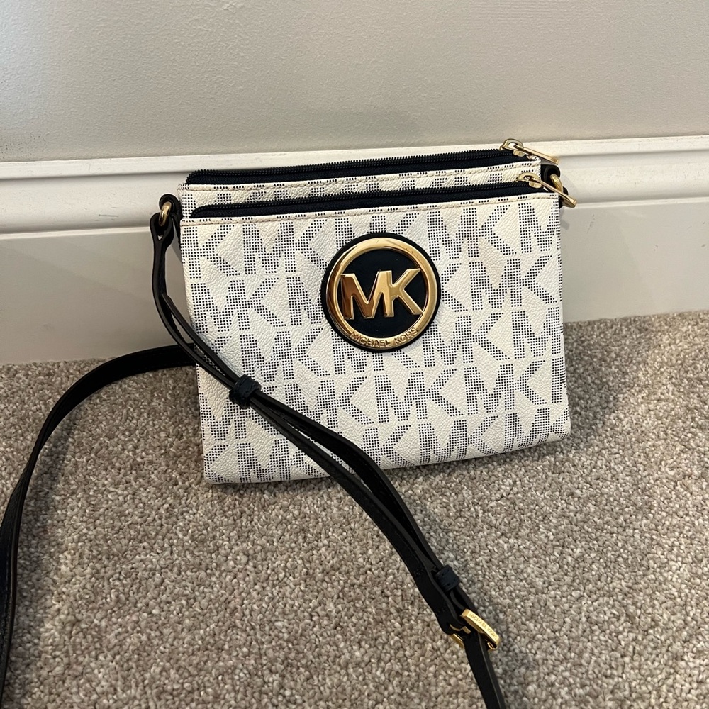 Michael Kors Crossbody